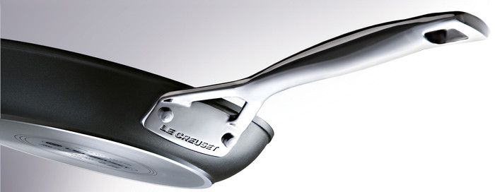 Le Creuset Les Forgees Koekenpan 24 cm detail