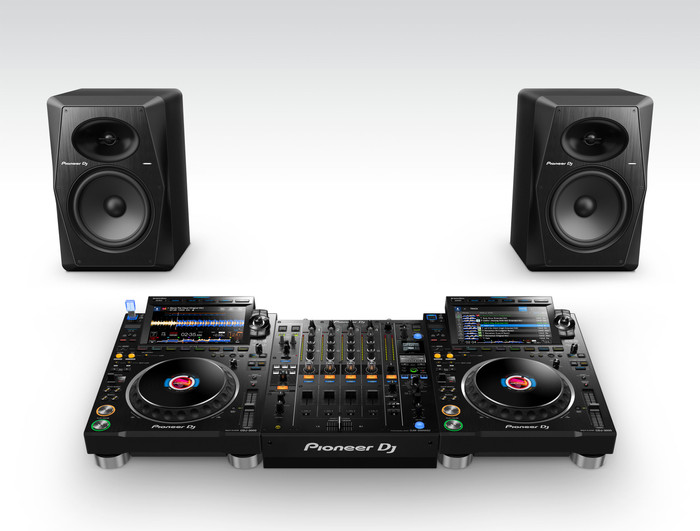Pioneer DJ VM-80 (per unit) product in use