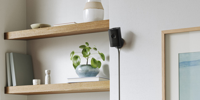 Ring Indoor Camera Plus Noir produit à l'usage