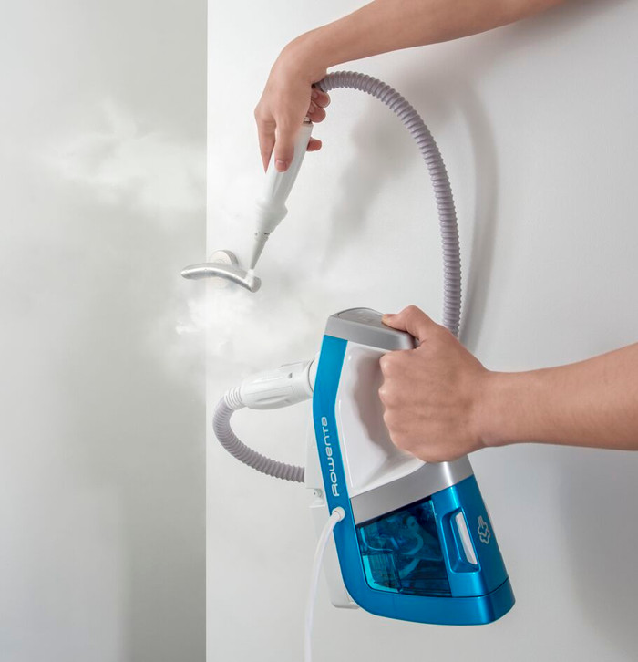 Rowenta Clean & Steam Multi RY8561 product in use