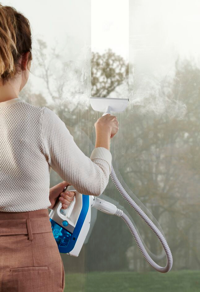 Rowenta Clean & Steam Multi RY8561 product in use