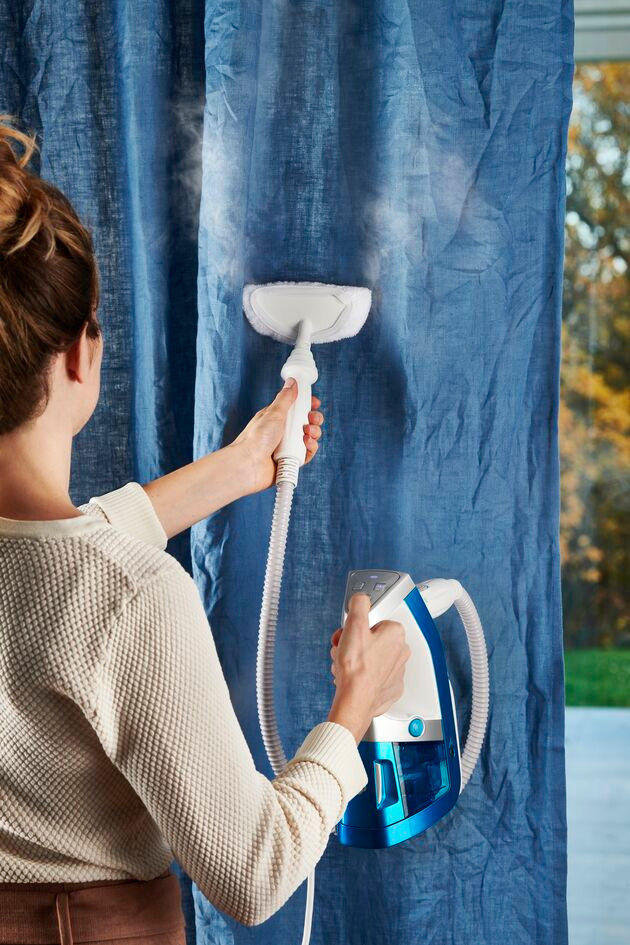 Rowenta Clean & Steam Multi RY8561 product in use