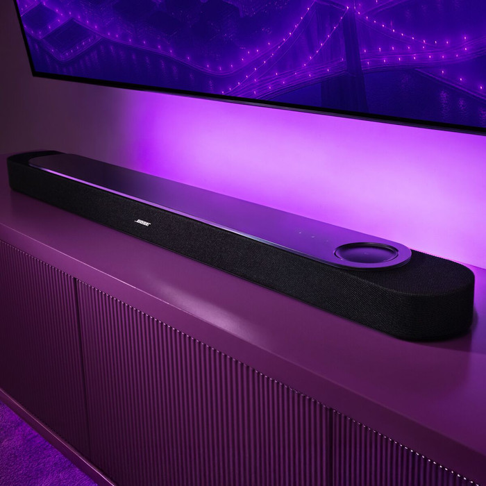 Bose Lifestyle Ultra Soundbar Zwart product in gebruik