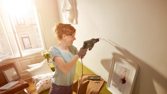 Bosch EasyImpact 600 product in use