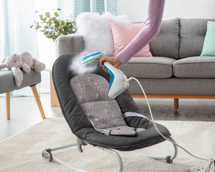 Calor Garment Care Pure DT9530C0 product in use