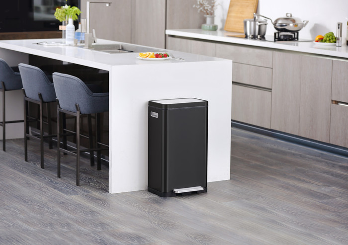 EKO X-Cube 30L Black product in use
