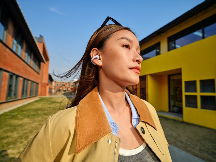 Shokz OpenDots Air Mauve produit à l'usage