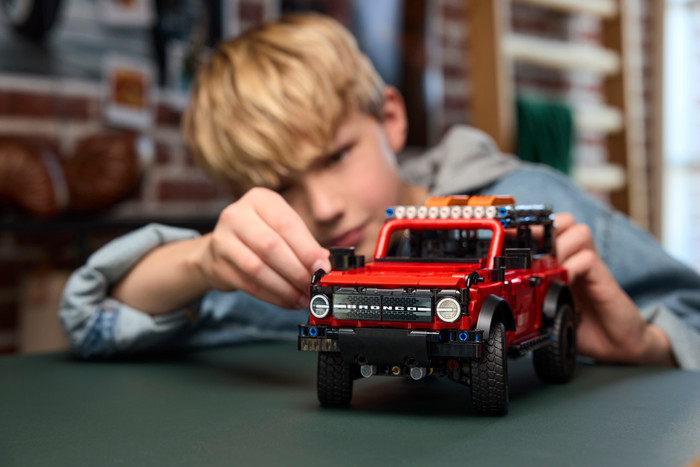 LEGO Autos Trio 42213 + 42226 + 42234 detail