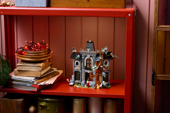 LEGO Icons - Le Manoir du Maire 11383 produit à l'usage