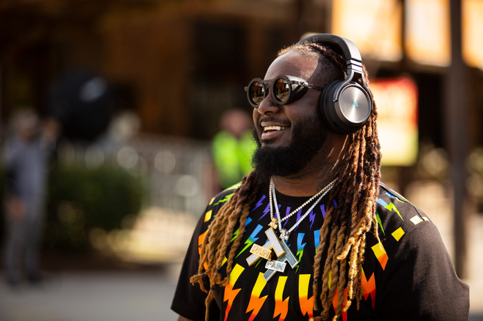 Corsair Virtuoso Casque Gamer Hifi RGB Sans Fil XT avec Spatial Audio produit à l'usage