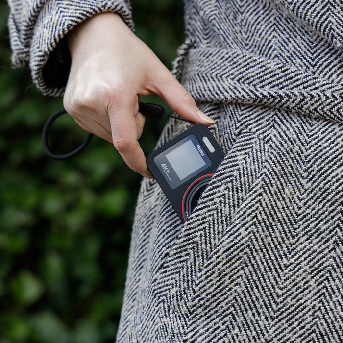 Rollei Compactline 64 Dual Screen product in gebruik