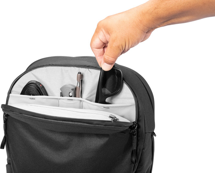 Peak Design Travel Backpack 30L v2 Black detail
