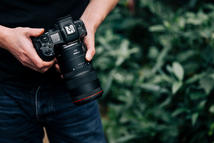 Canon RF 100mm f/2.8L Macro IS USM null