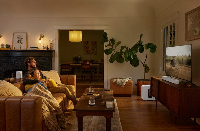 LG 55 inches QNED82 4K (2025) + Sonos Beam Gen2 Black product in use