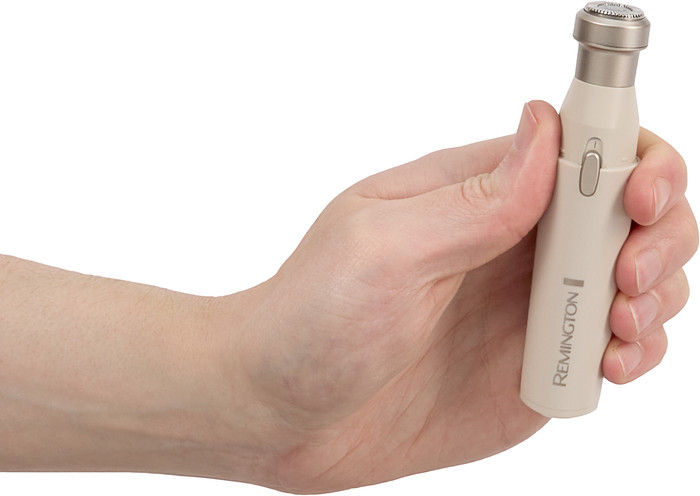 Remington BareMe 3-in-1 Facial Hair Remover WFS310 détail