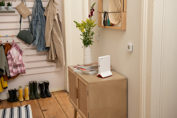 AVM FRITZ!Box 4060 International + FRITZ!Repeater 6000 International 2-pack product in use