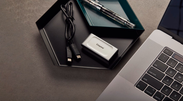 Kingston XS2000 Portable SSD 1 To produit à l'usage