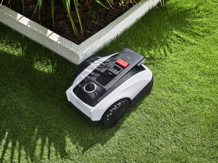 Ecovacs GOAT O1200 Lidar Pro + Accessory Pack product in gebruik