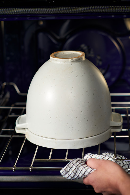 KitchenAid 5KSM2CB5BGS Bread Bowl 4.7L product in use