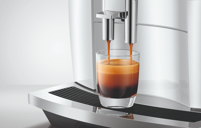 JURA E4 Piano White (EA) product in gebruik