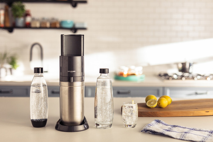 SodaStream DUO Black product in use