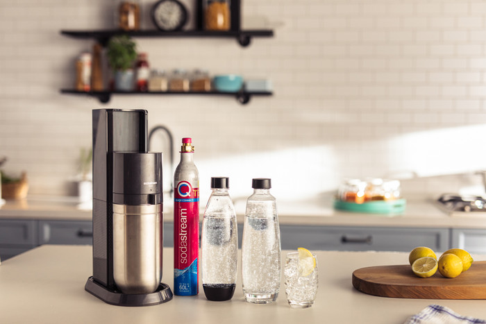 SodaStream DUO Black product in use