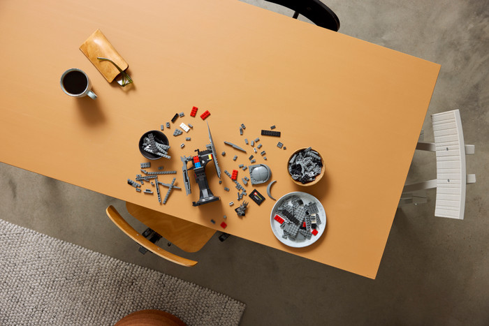 LEGO Icons - Le Seigneur des Anneaux : le Casque de Sauron 11373 produit à l'usage