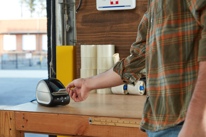 DYMO LabelWriter 550 Turbo product in use