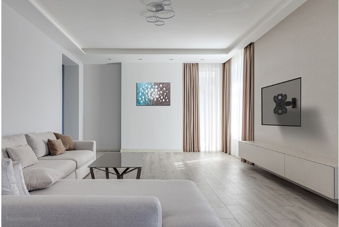 Neomounts Select WL40S-840BL12 product in use