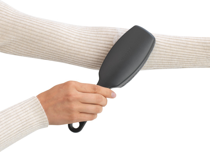 Brabantia Kledingborstel product in gebruik