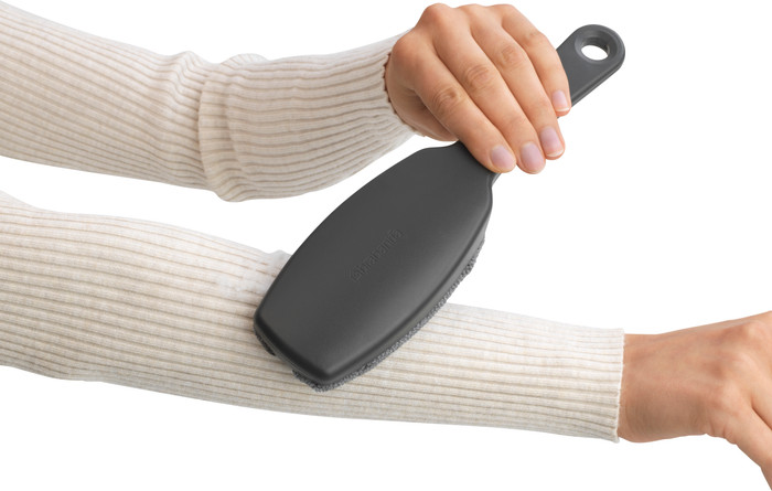 Brabantia Kledingborstel product in gebruik