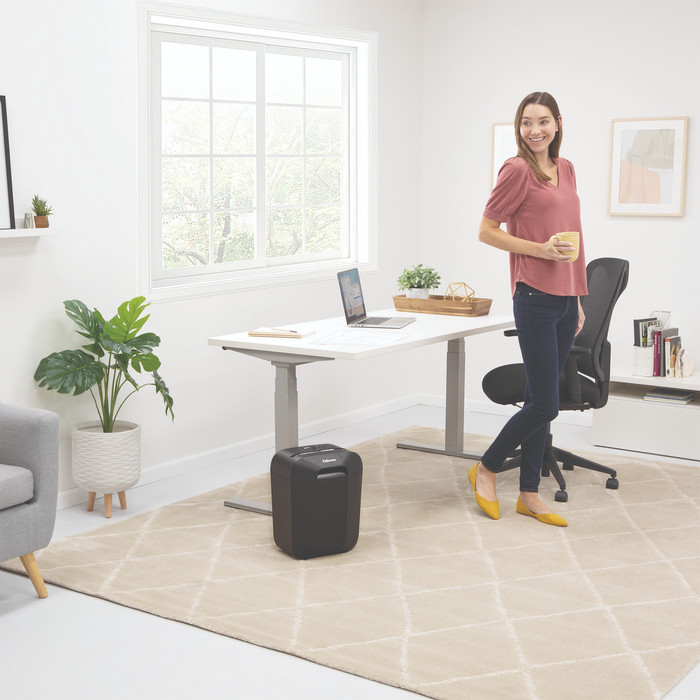 Fellowes LX50 product in gebruik