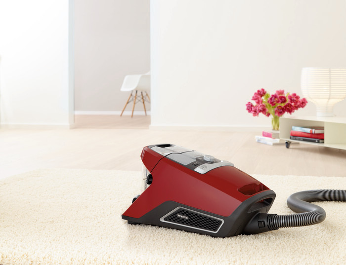 Miele Blizzard CX1 Cat & Dog PowerLine Mangorood product in gebruik