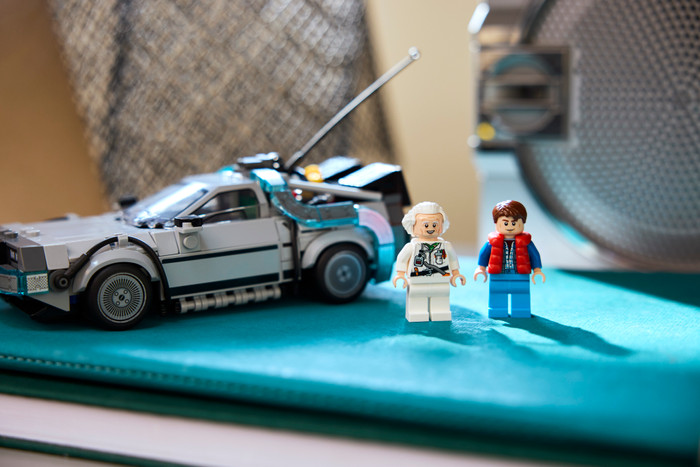 LEGO Speed Champions - La Machine à Remonter le Temps de Retour vers le Futur 77256 produit à l'usage