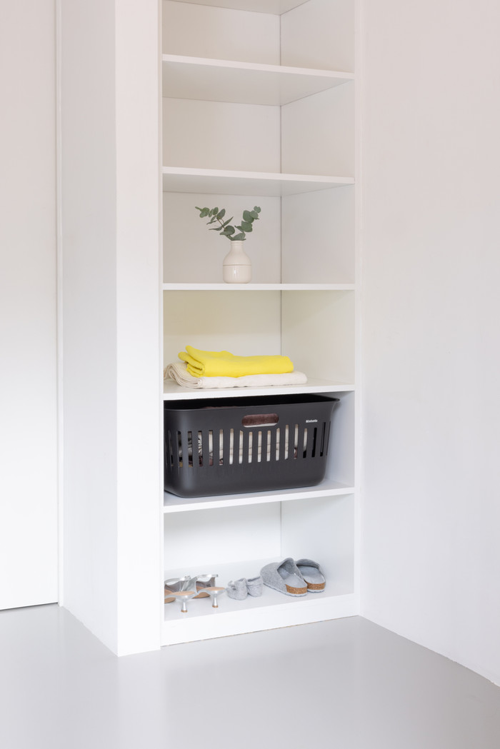 Brabantia Collect-It Wasmand 40 liter - Set van 2 - Zwart product in gebruik