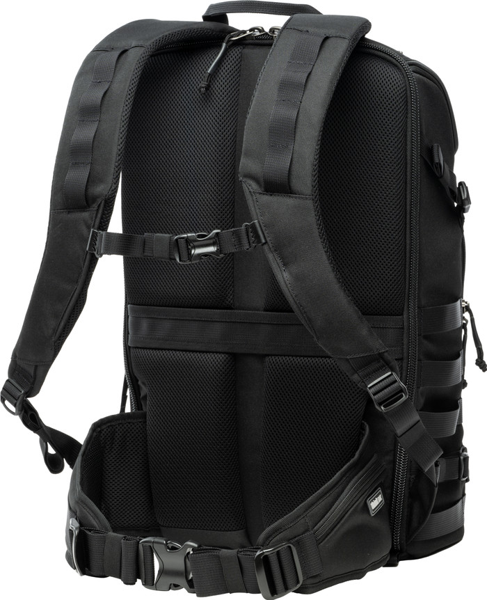 Think Tank DarkLight Backpack 25L Zwart achterkant