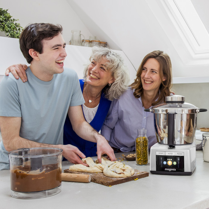 Magimix Cook Expert Chrome product in use