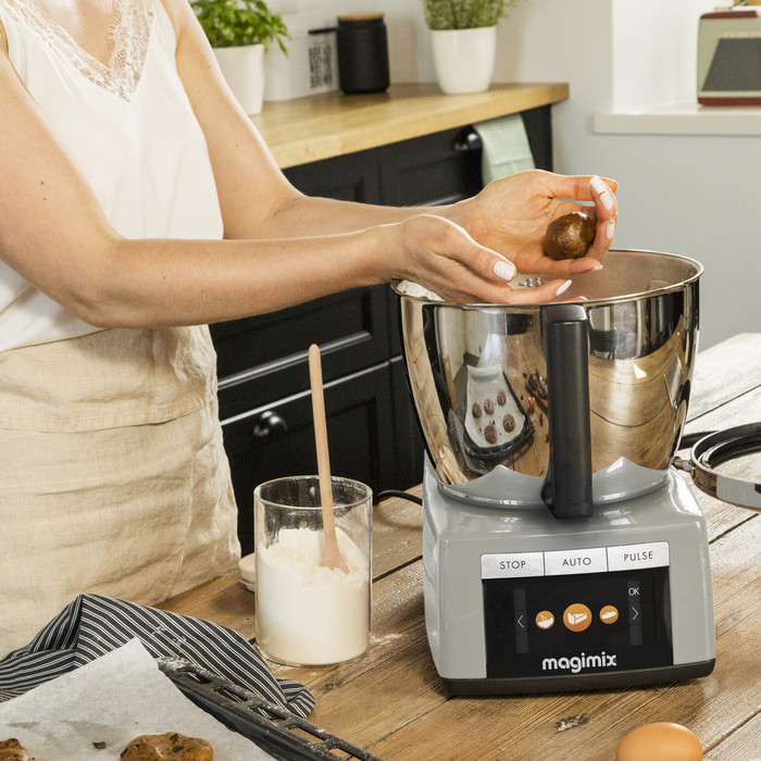 Magimix Cook Expert Chrome product in use
