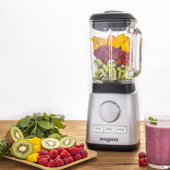 Magimix Power Blender 4 Mat Chroom product in gebruik