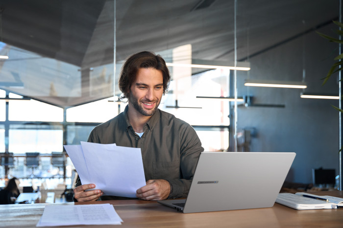 ASUS ExpertBook P1 15,6'' 1503CDA-S70323X Azerty product in gebruik