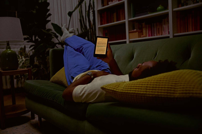 Kobo Clara Colour Wit + BlueBuilt Book Case Zwart