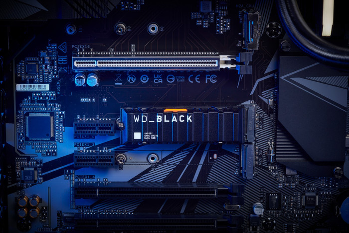 WD Black SN850X 1TB Heatsink NVMe SSD product in use