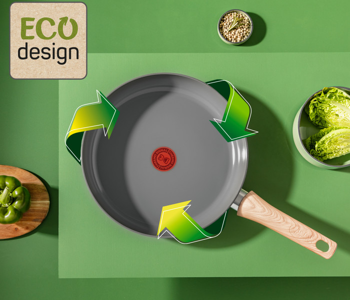 Tefal Renew Ceramic Frying Pan 28cm product in use