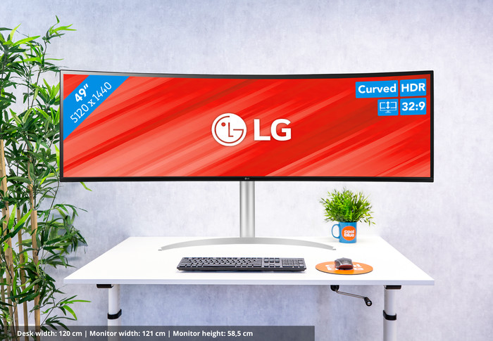 LG UltraWide 49WQ95C-W null