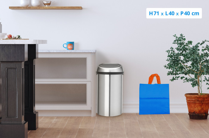 Brabantia Touch Bin 60L Stainless Steel Fingerprint-Proof visual Coolblue 1