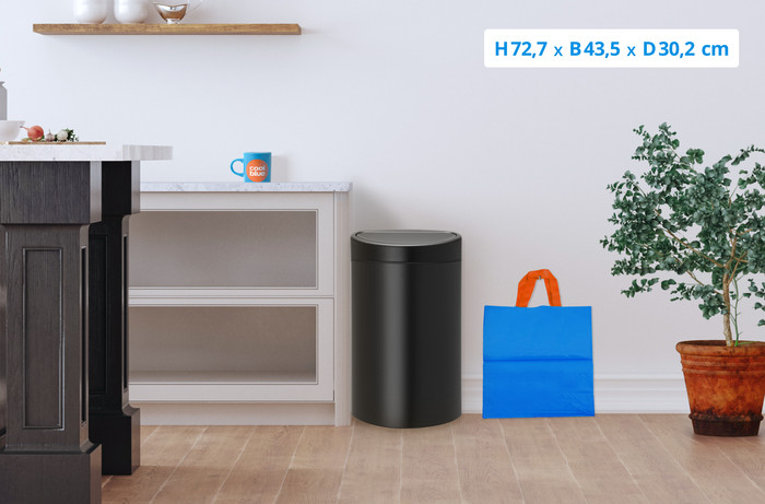 Brabantia Touch Bin 40 Liter Matt Black + Vuilniszakken (120 stuks) visual Coolblue 1