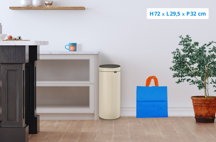 Brabantia Touch Bin 30 Litres Soft Beige + Sacs Poubelle (120 pièces) visuel Coolblue 1