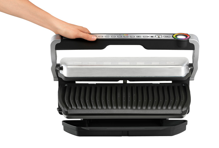 Tefal OptiGrill XL GC724D + Snacking & Baking Accessory product in use
