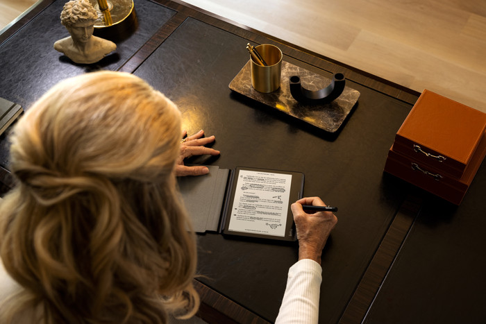 Kobo Sage product in gebruik