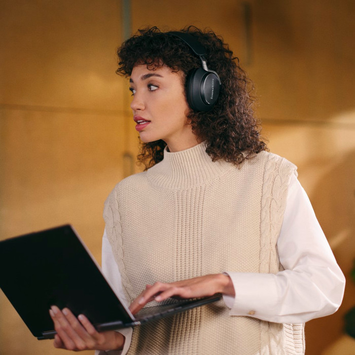 Bowers & Wilkins Px8 Noir produit à l'usage